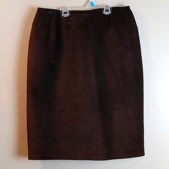 Danier Brown Suede Leather Midi Skirt - Picture 4 of 7